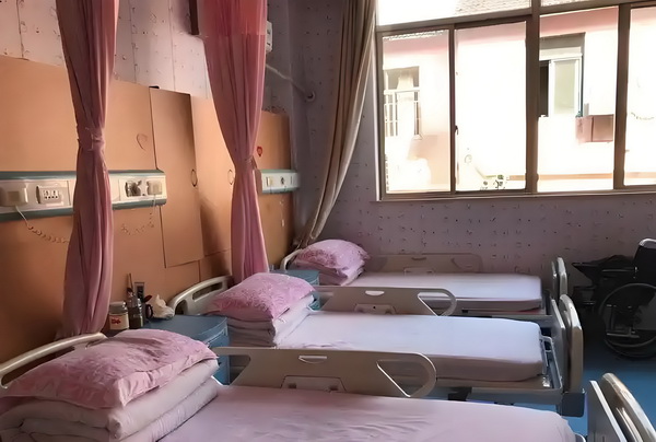 金牌萌妃：误惹腹黑狼