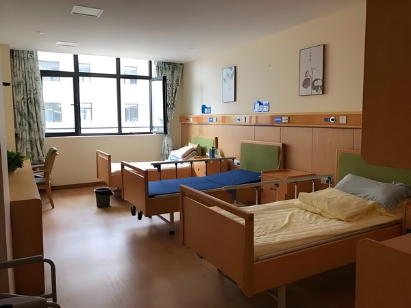 极品商后之贱贱惹人爱
